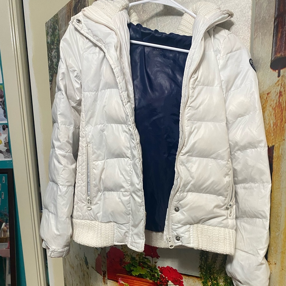 American eagle puffer jacket
